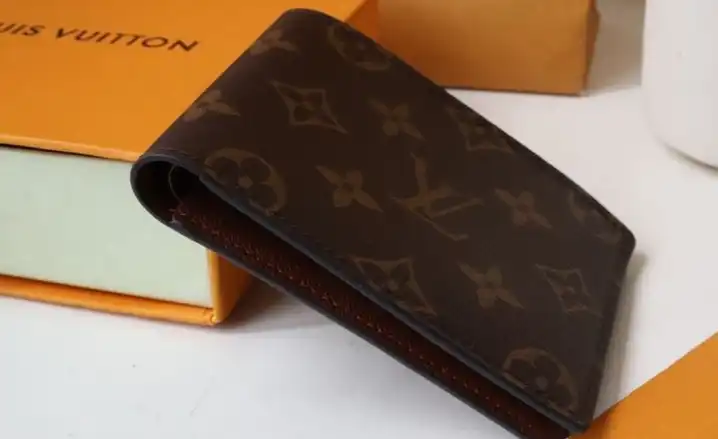 LV Wallets 4178D-0066