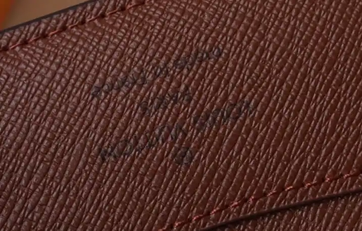 LV Wallets 4178D-0066