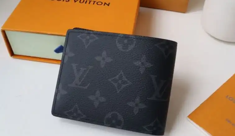 LV Wallets 4178D-0067