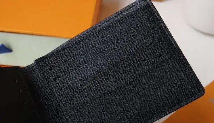 LV Wallets 4178D-0068