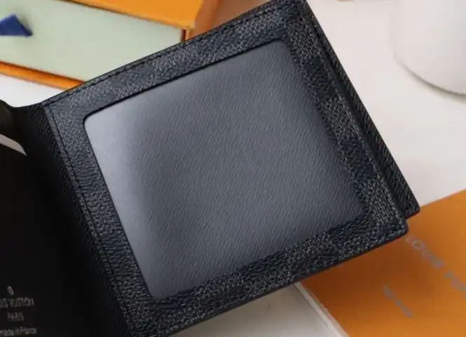LV Wallets 4178D-0070