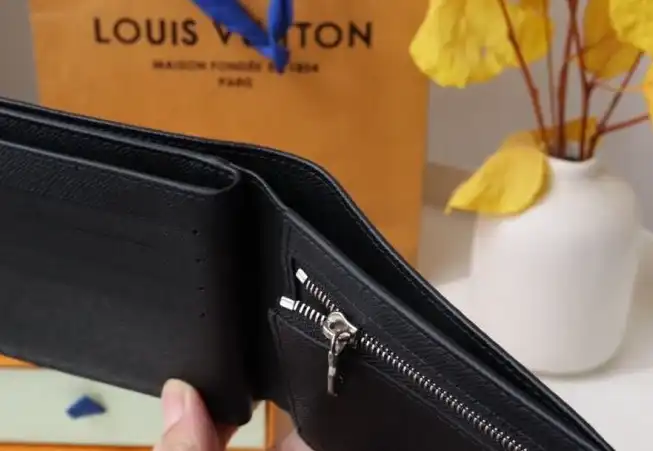 LV Wallets 4178D-0070