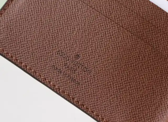 LV Wallets 4178D-0072