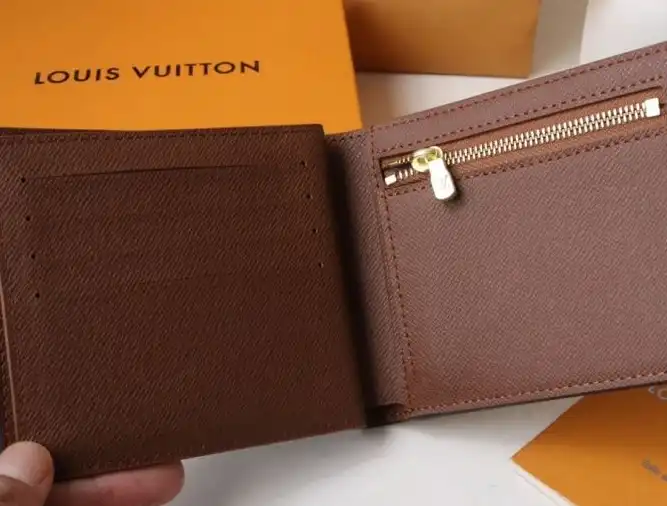 LV Wallets 4178D-0072