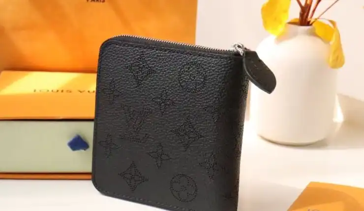LV Wallets 4178D-0081