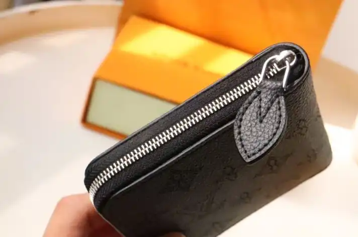 LV Wallets 4178D-0081