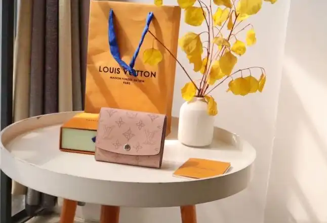 LV Wallets 4178D-0085