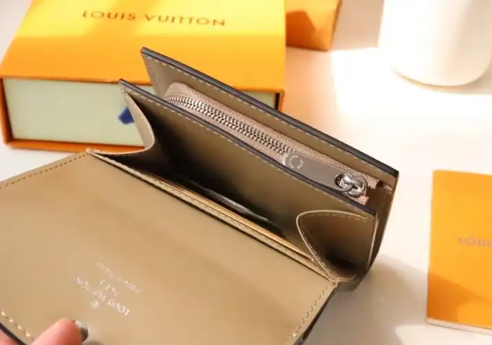 LV Wallets 4178D-0086