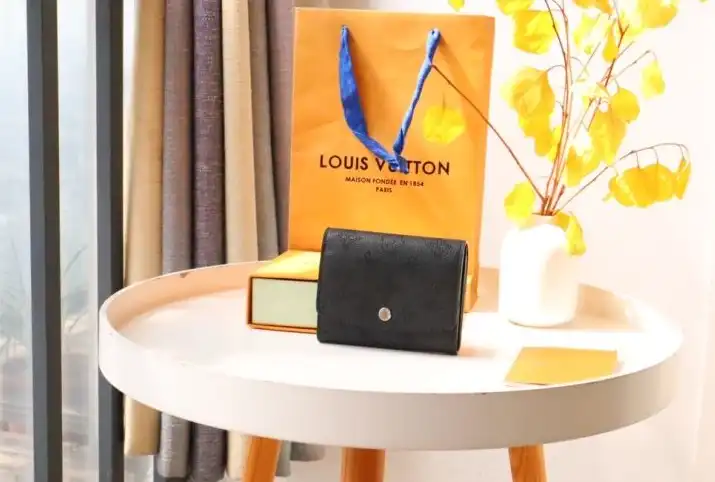 LV Wallets 4178D-0087
