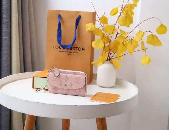 LV Wallets 4178D-0091