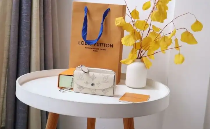 LV Wallets 4178D-0092