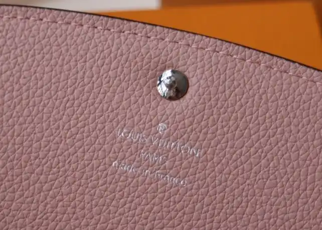 LV Wallets 4178D-0095