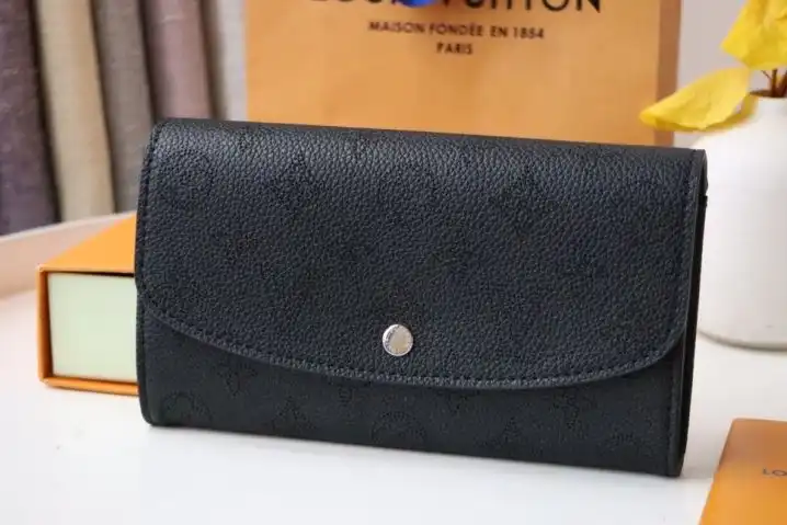 LV Wallets 4178D-0097