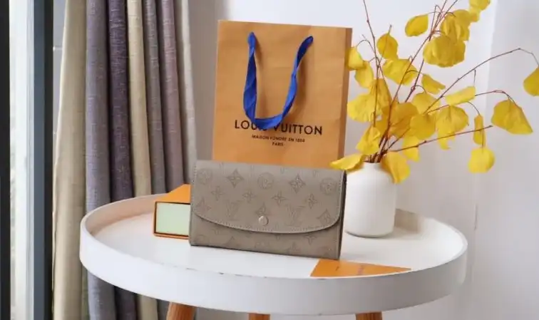 LV Wallets 4178D-0098