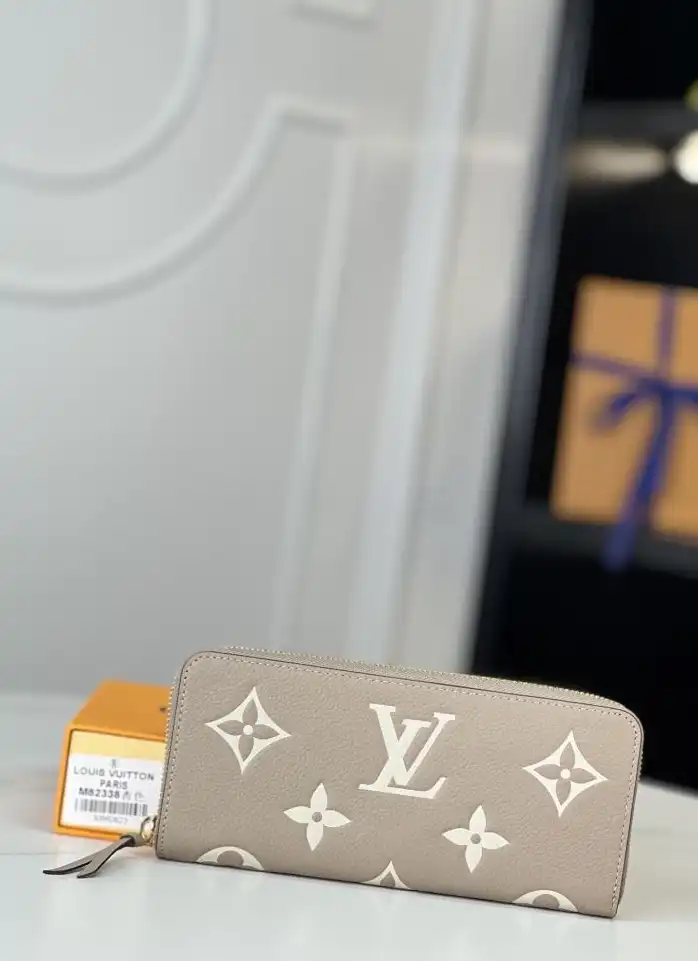 LV Wallets 4178D-0113