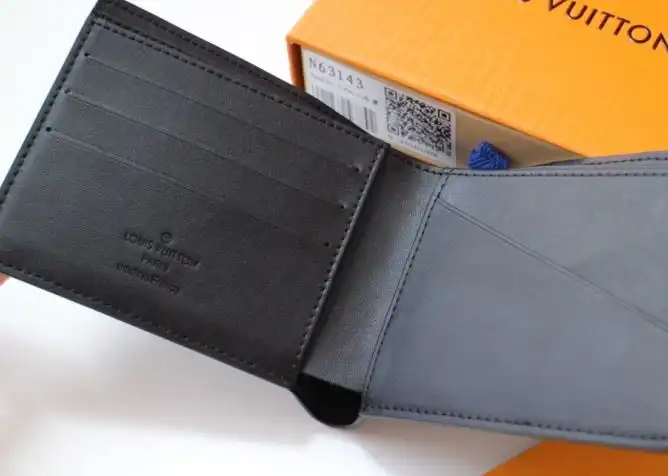 LV Wallets 4178D-0125