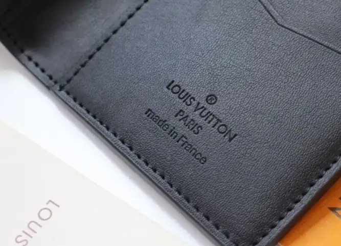 LV Wallets 4178D-0126