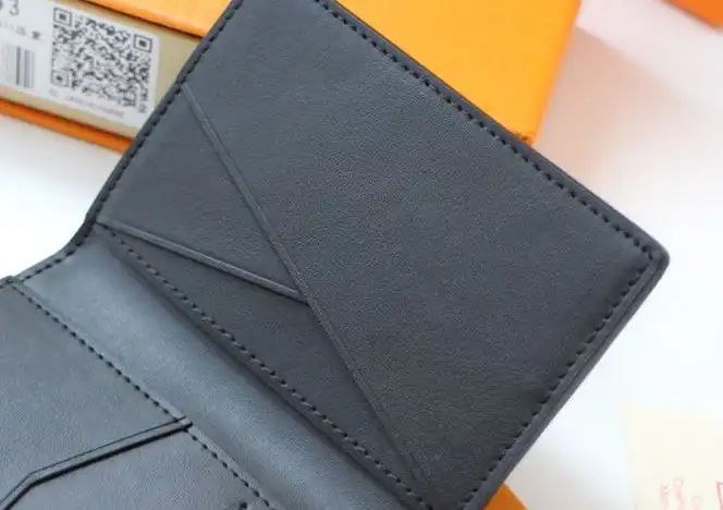 LV Wallets 4178D-0126