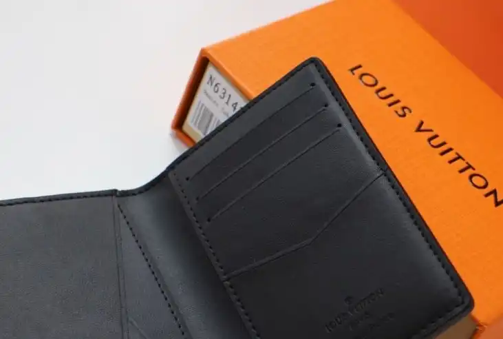 LV Wallets 4178D-0126