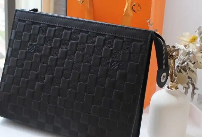 LV Wallets 4178D-0127