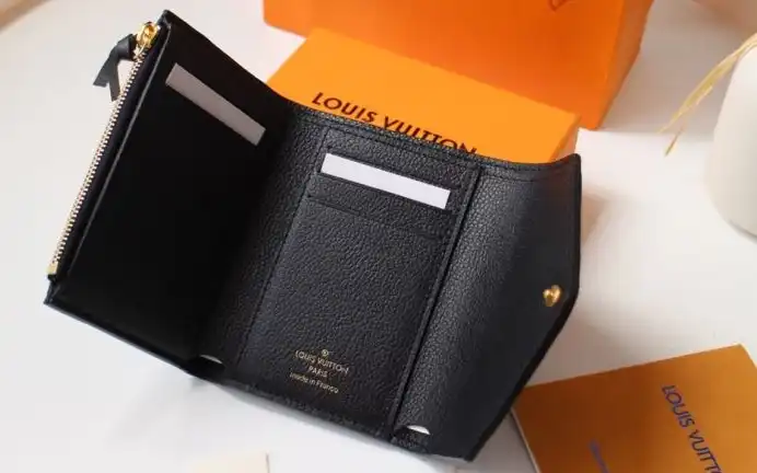 LV Wallets 4178D-0128