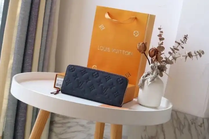 LV Wallets 4178D-0135
