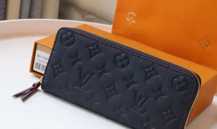 LV Wallets 4178D-0135