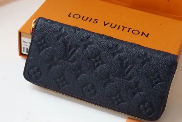LV Wallets 4178D-0135