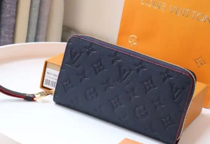 LV Wallets 4178D-0136