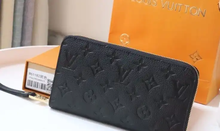LV Wallets 4178D-0137