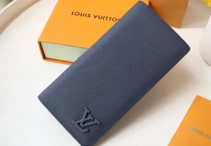 LV Wallets 4178D-0139