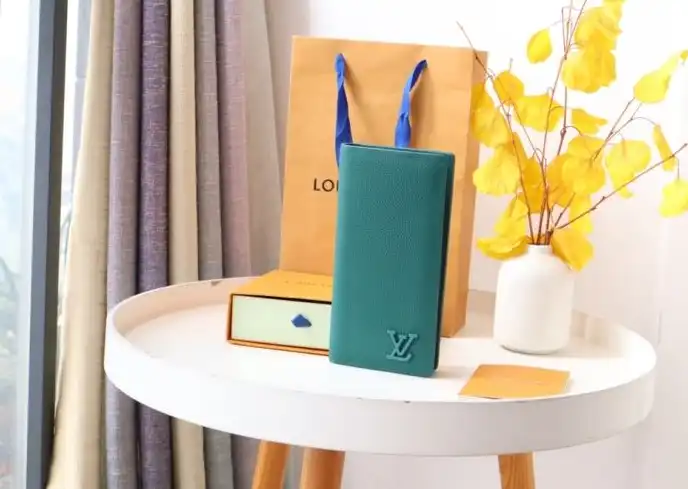 LV Wallets 4178D-0141