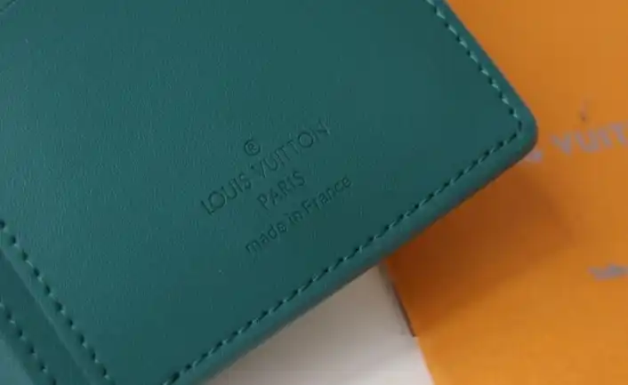 LV Wallets 4178D-0141