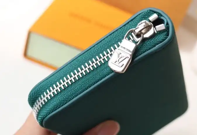LV Wallets 4178D-0142