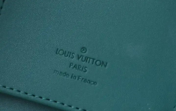 LV Wallets 4178D-0142