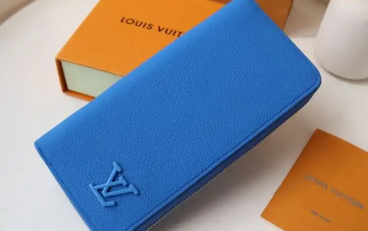 LV Wallets 4178D-0143