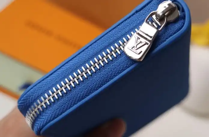LV Wallets 4178D-0143