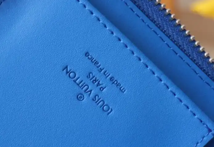 LV Wallets 4178D-0143