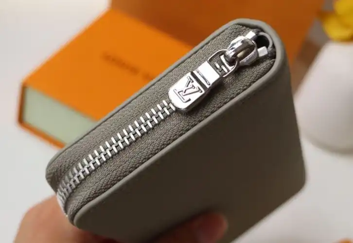 LV Wallets 4178D-0144