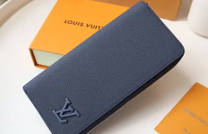 LV Wallets 4178D-0145