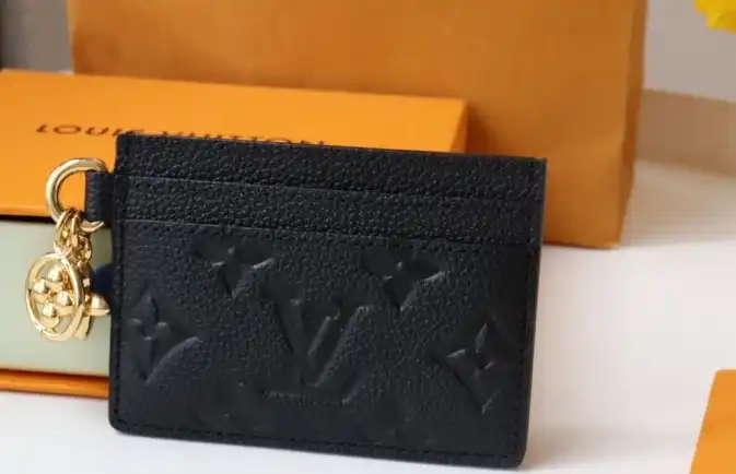 LV Wallets 4178D-0149