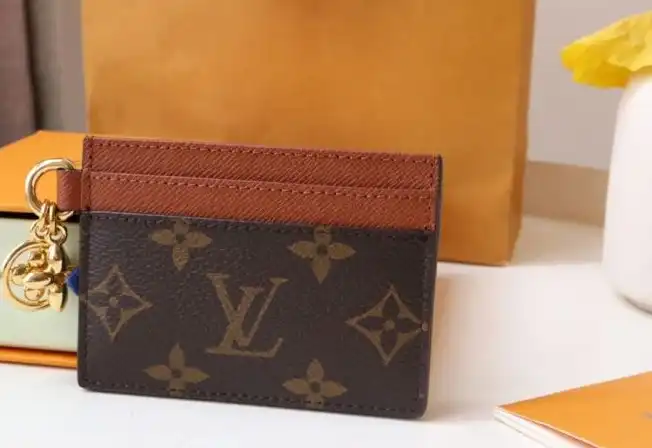 LV Wallets 4178D-0151