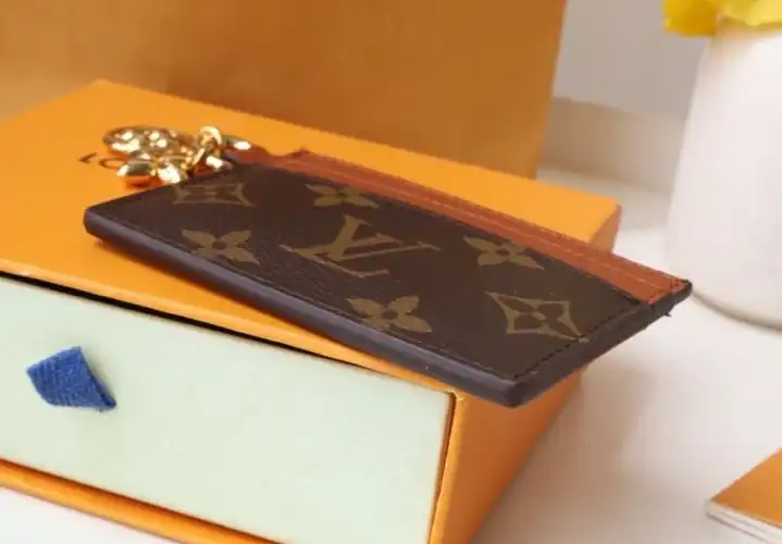 LV Wallets 4178D-0151