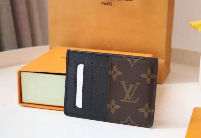 LV Wallets 4178D-0155