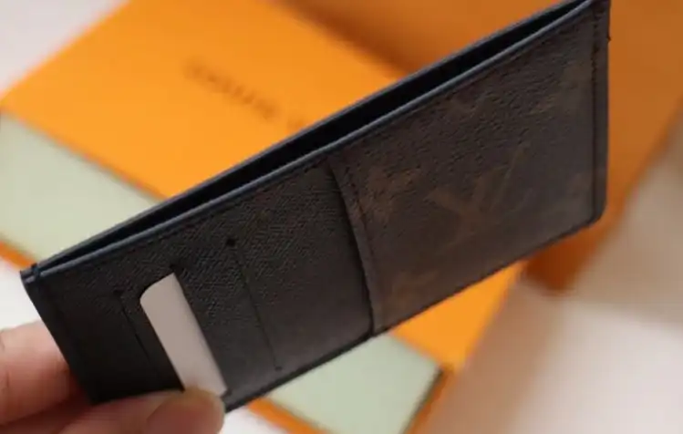 LV Wallets 4178D-0155