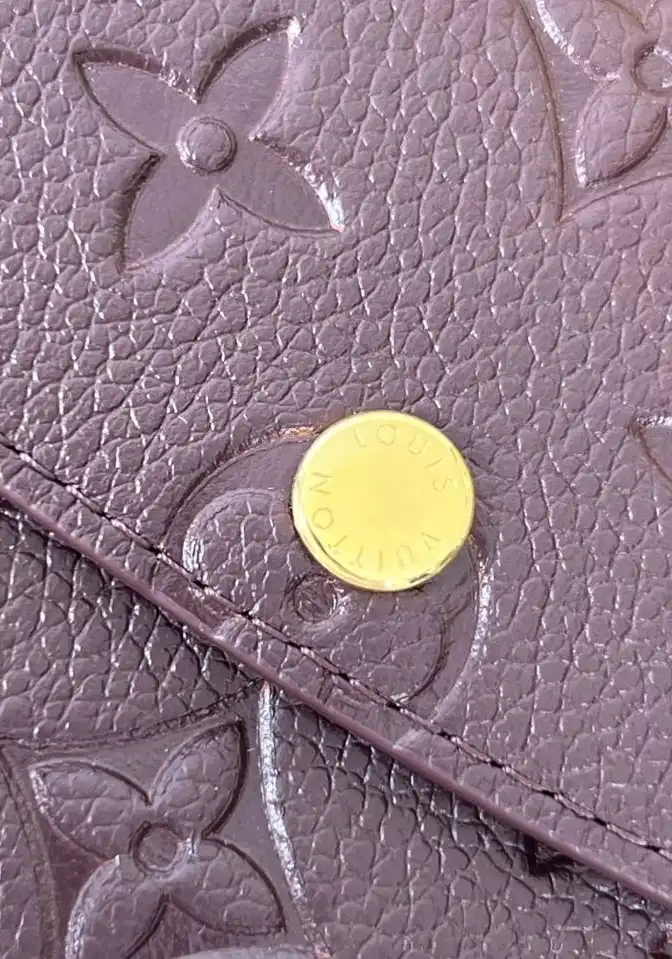 LV Wallets 4178D-0158