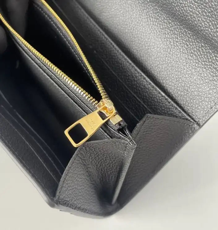LV Wallets 4178D-0159