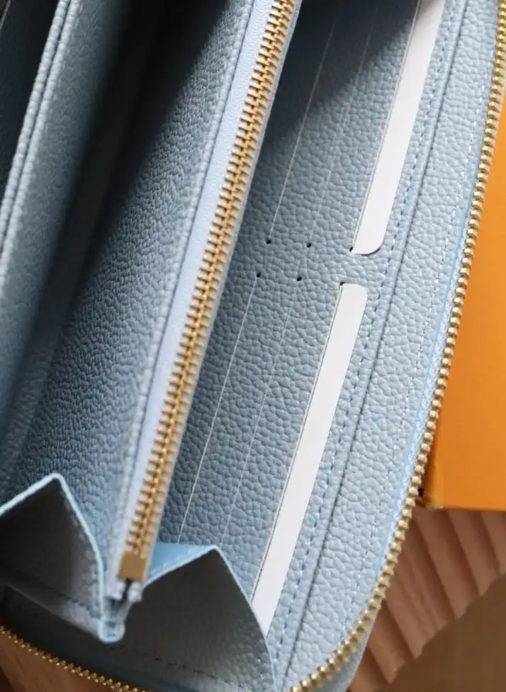 LV Wallets 4178D-0175