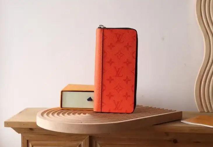 LV Wallets 4178D-0188