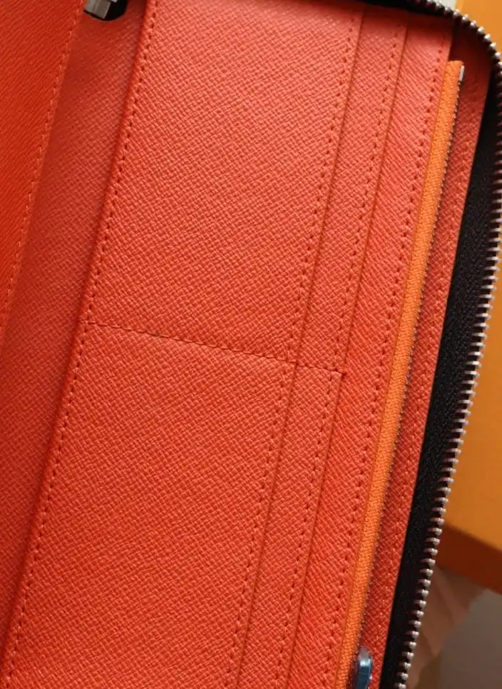 LV Wallets 4178D-0188